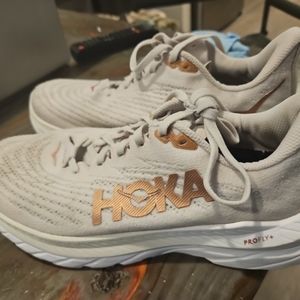 Hokas womens size 8.5